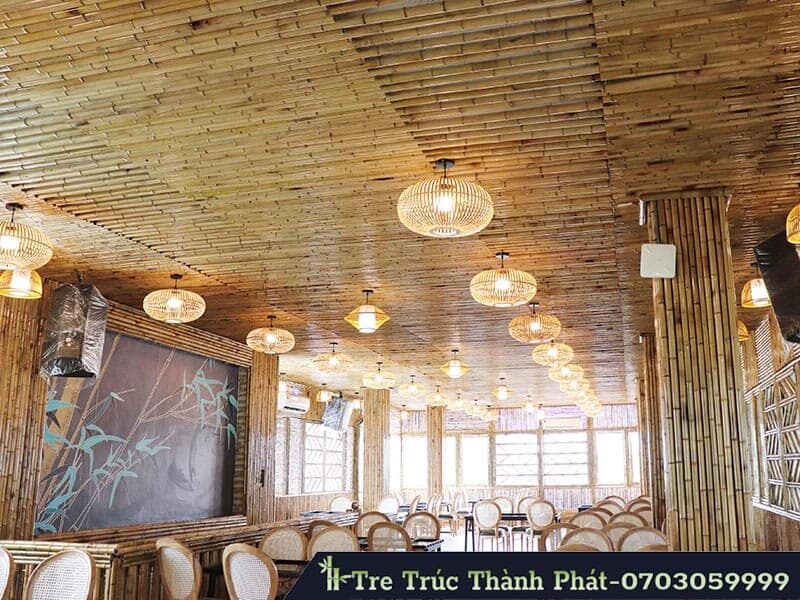 ốp tre trúc nhà hàng