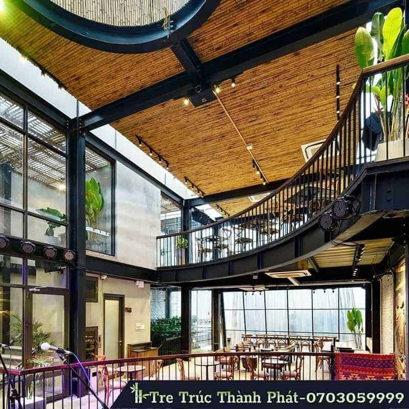 trang trí quán cà phê bằng tre